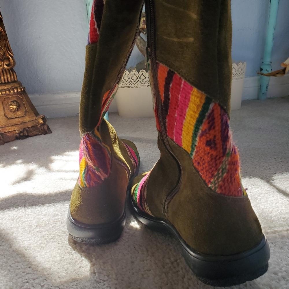Boots (🇵🇪 Peru) - Picture 8 of 8